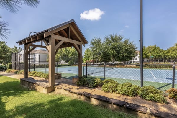 Lexington Pointe Apartment Homes property
